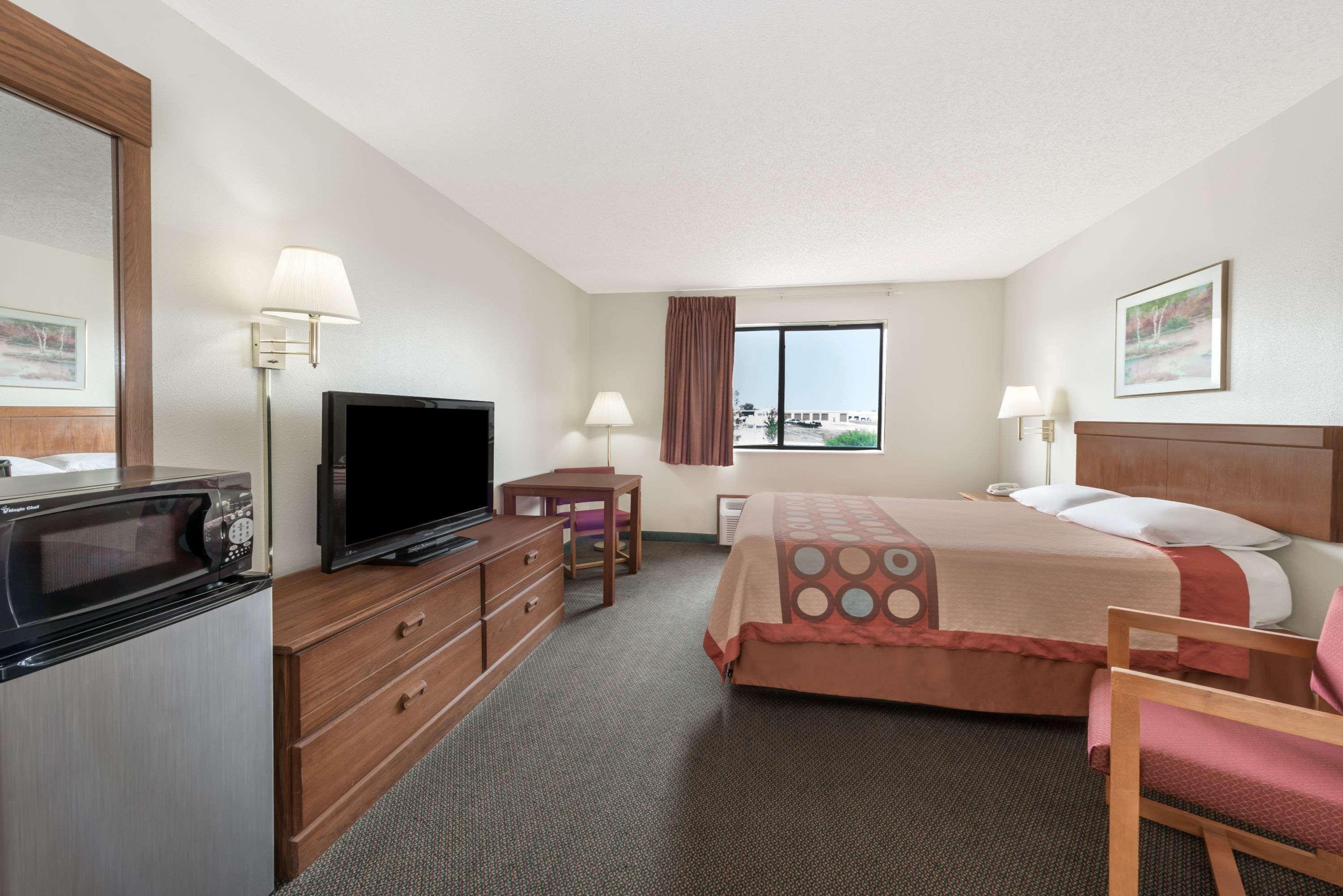 Super 8 By Wyndham Smithville Lake Dış mekan fotoğraf
