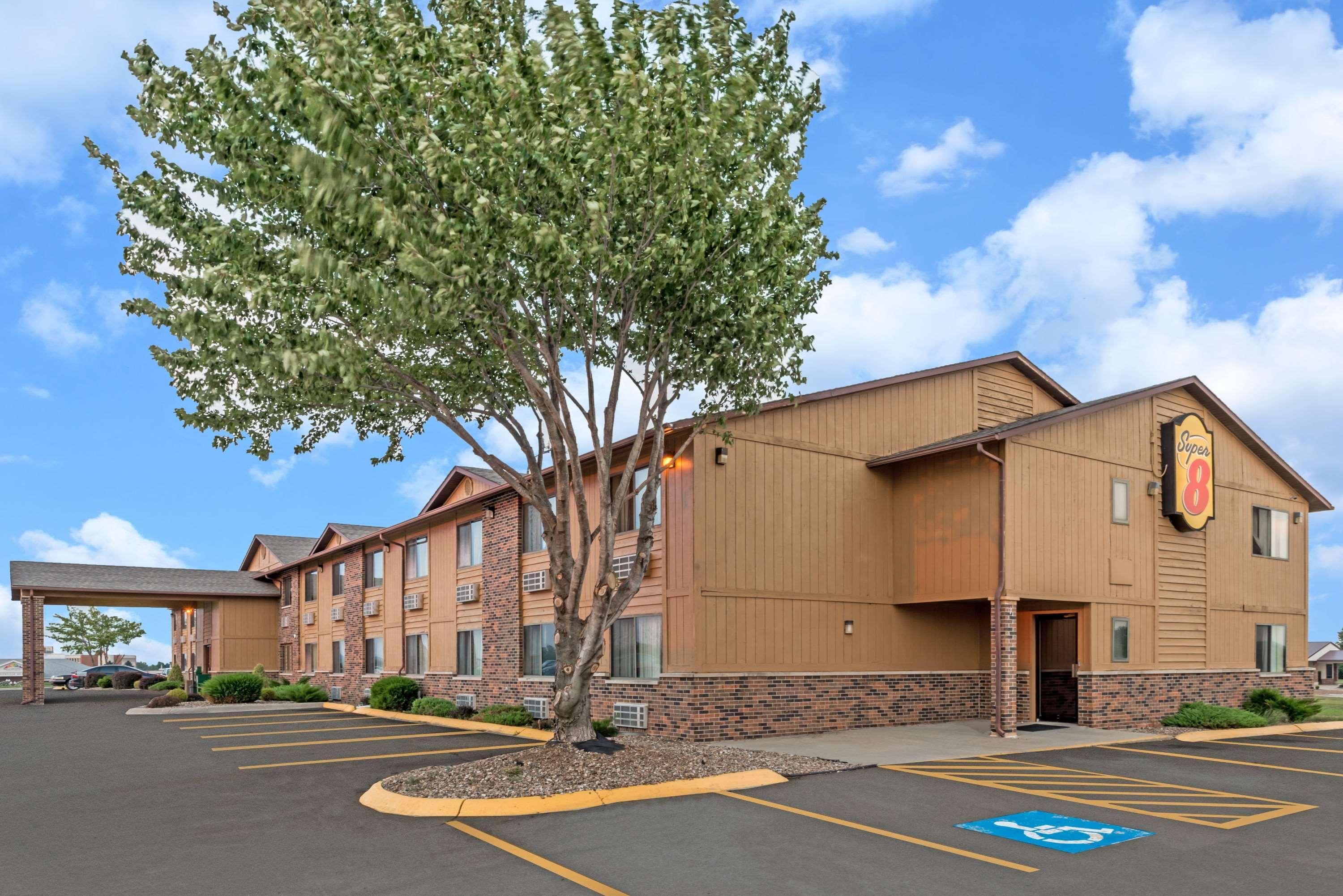 Super 8 By Wyndham Smithville Lake Dış mekan fotoğraf